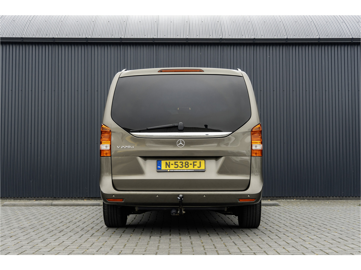 Mercedes-Benz Mercedes-Benz