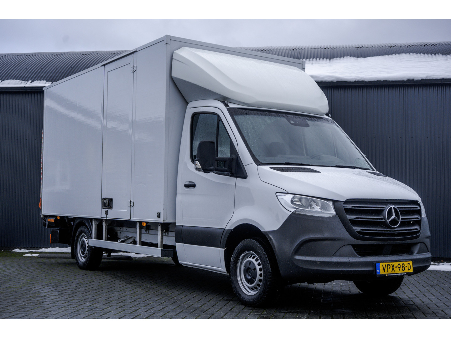 Mercedes-Benz Mercedes-Benz