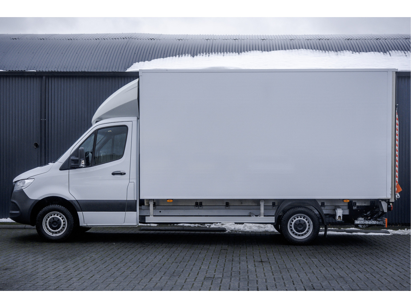 Mercedes-Benz Mercedes-Benz