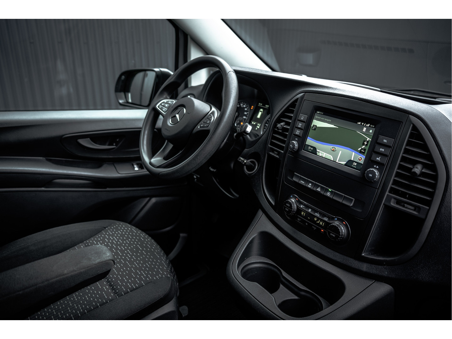 Mercedes-Benz Mercedes-Benz