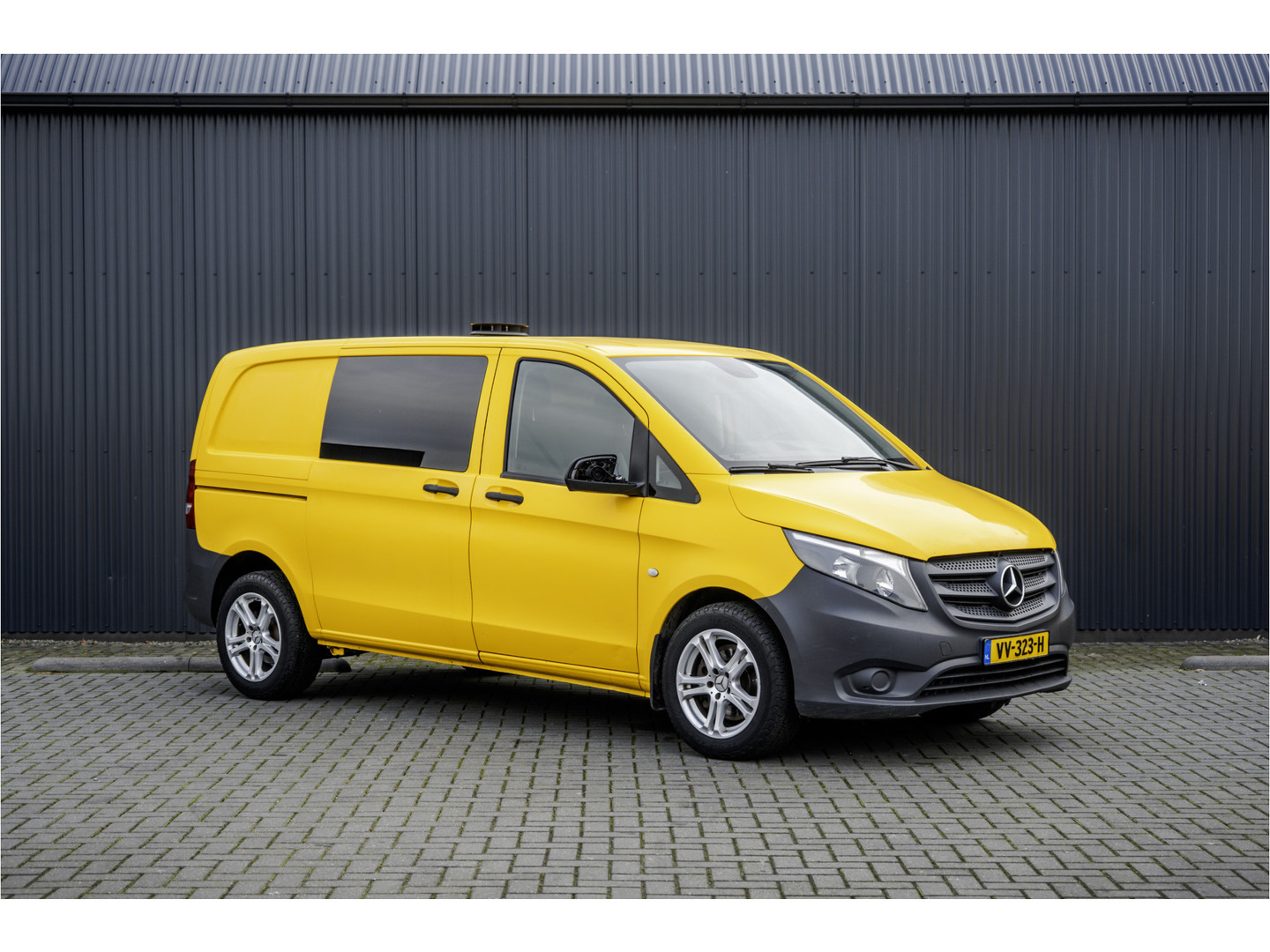 Mercedes-Benz Mercedes-Benz