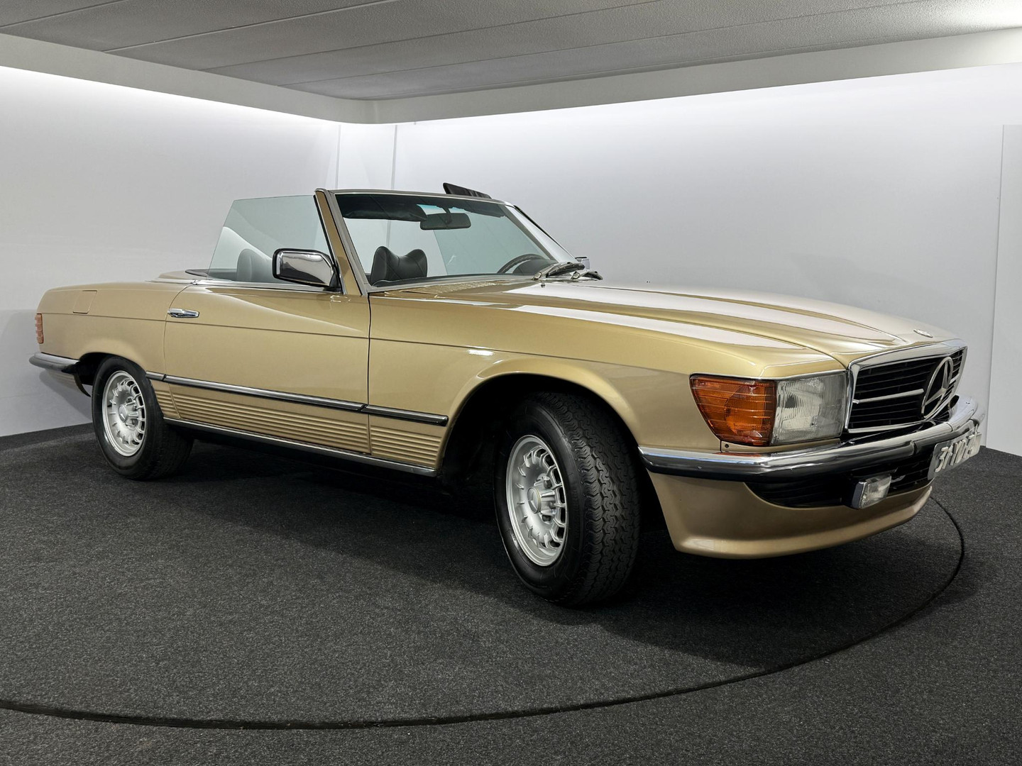 Mercedes-Benz Mercedes-Benz