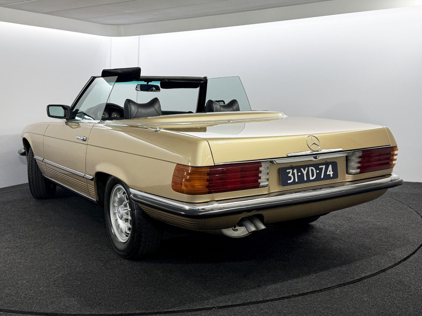 Mercedes-Benz Mercedes-Benz