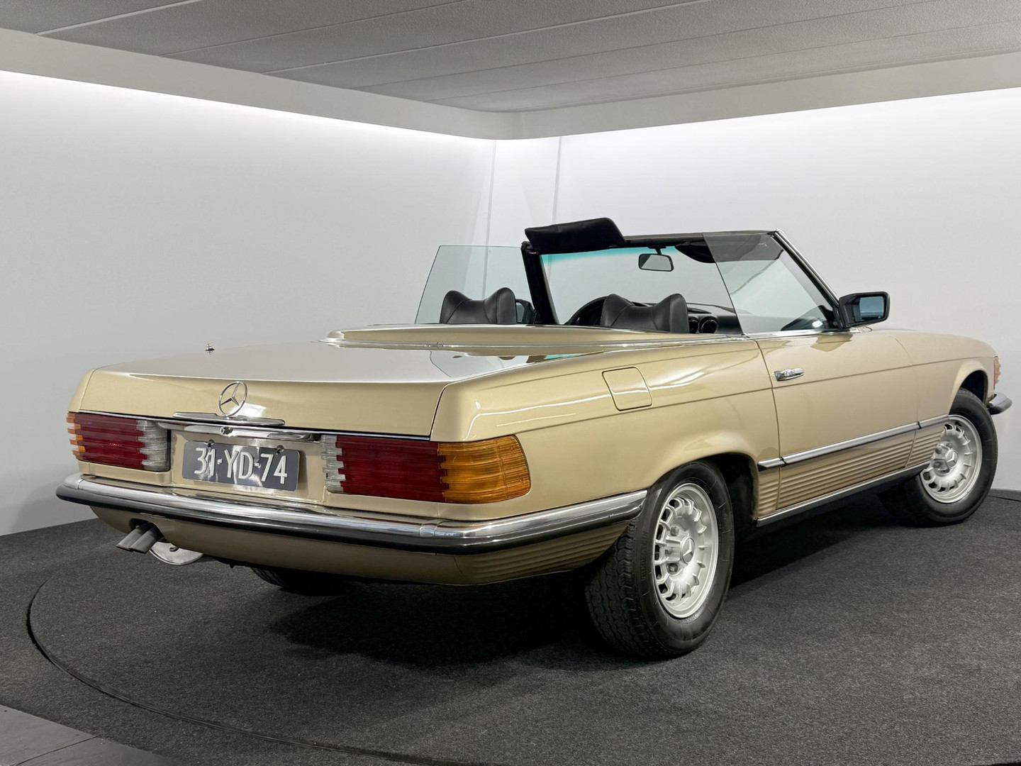 Mercedes-Benz Mercedes-Benz