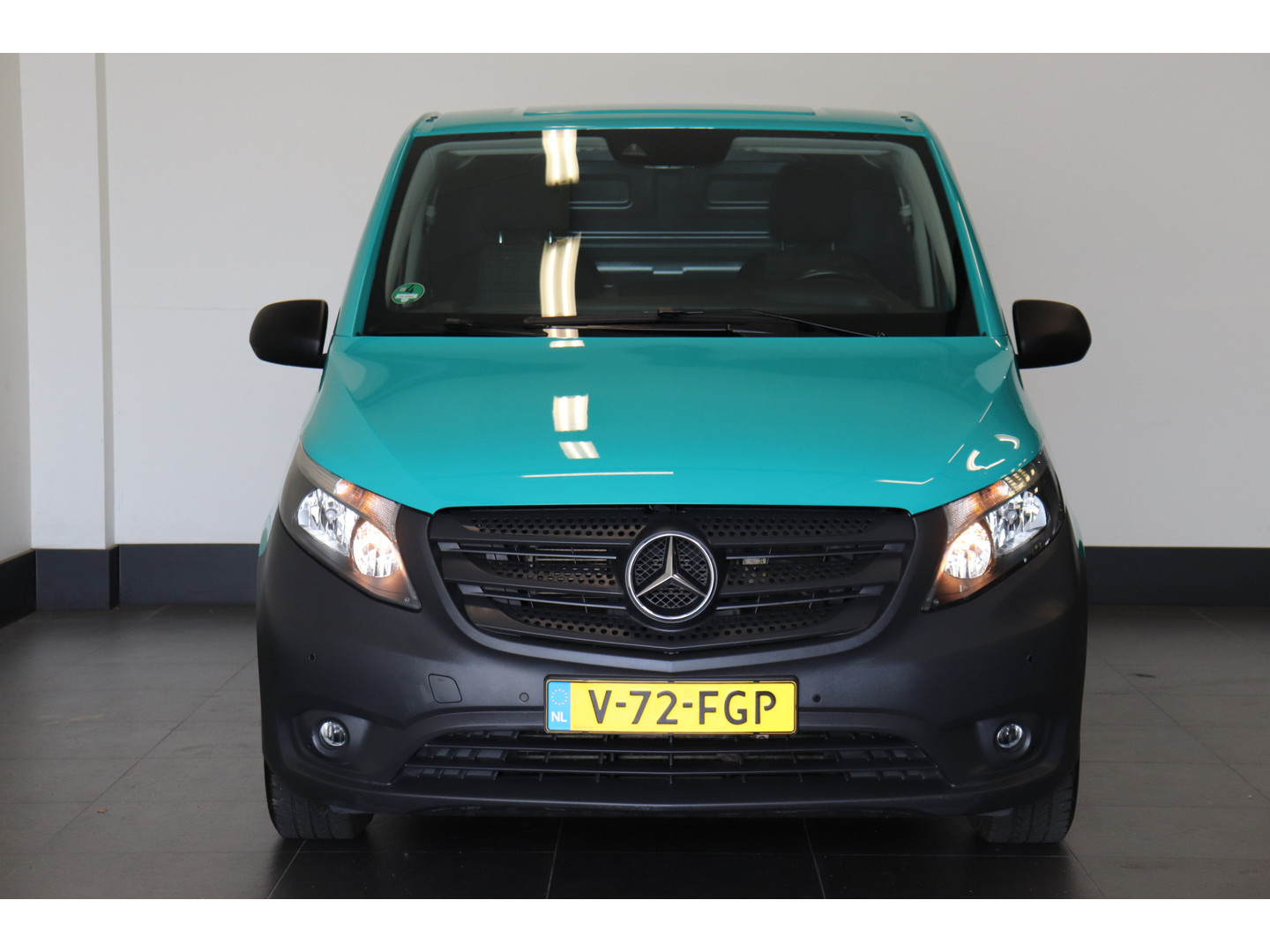 Mercedes-Benz Mercedes-Benz