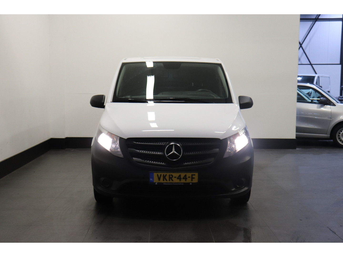 Mercedes-Benz Mercedes-Benz