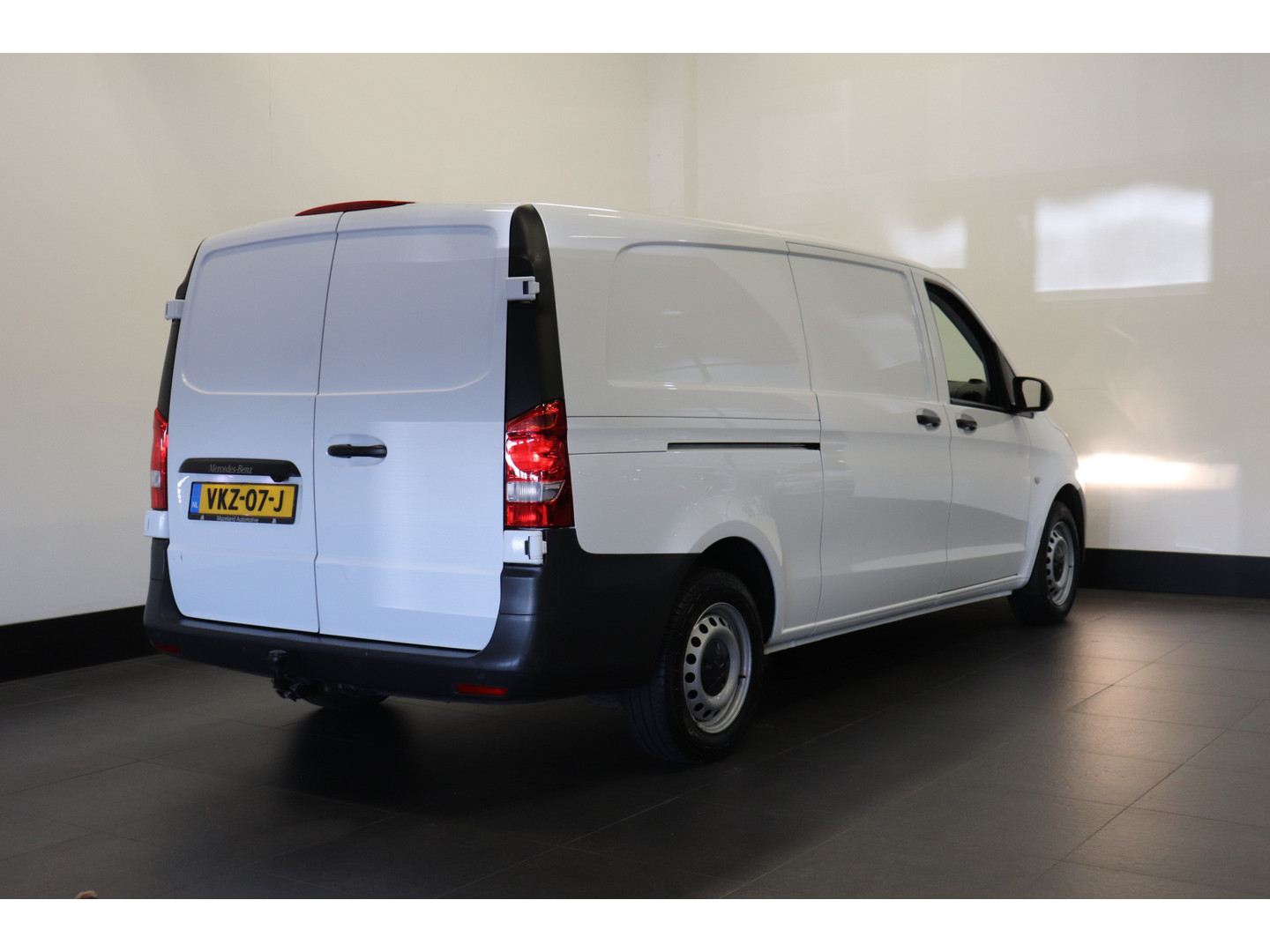 Mercedes-Benz Mercedes-Benz