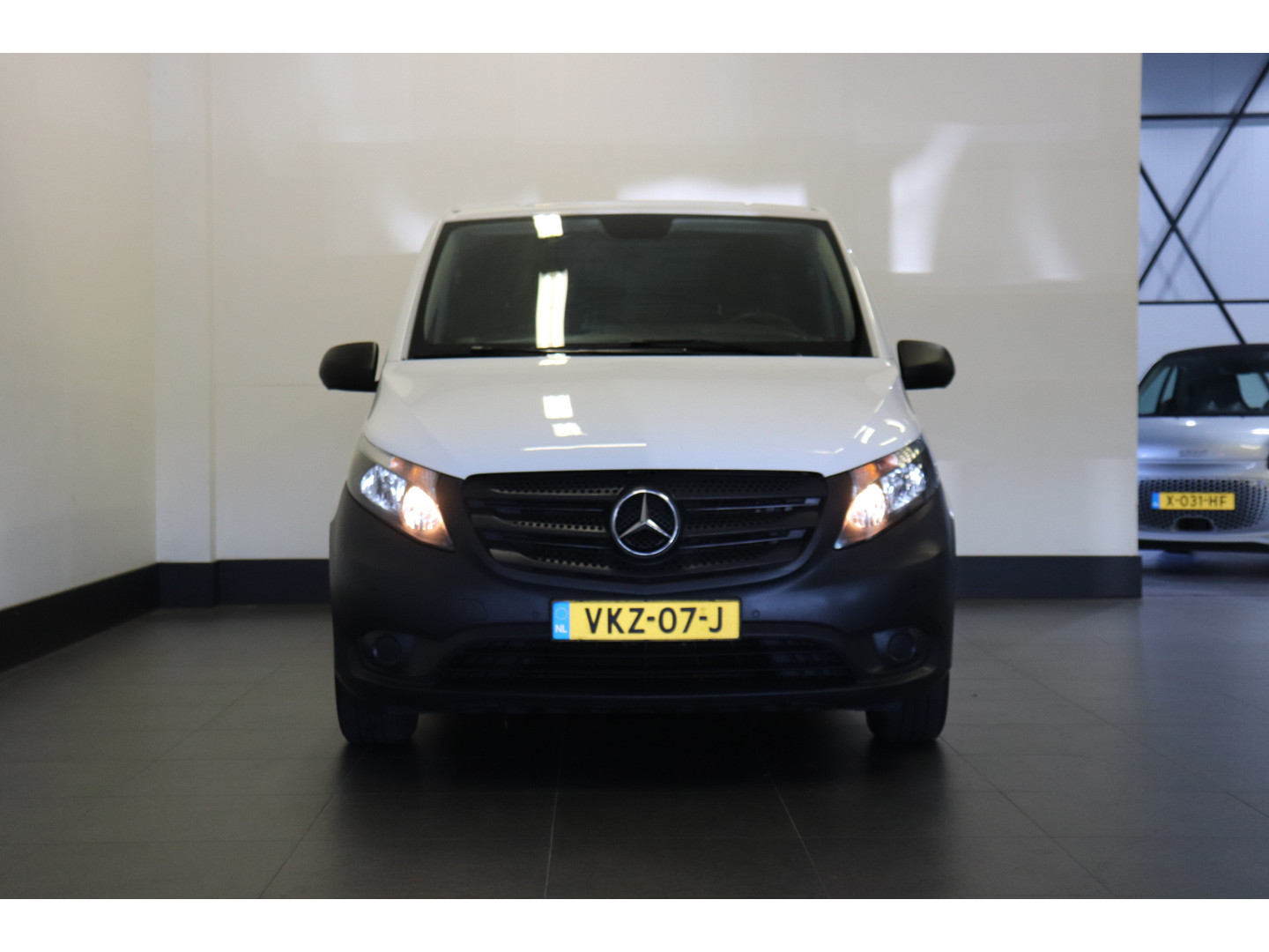 Mercedes-Benz Mercedes-Benz