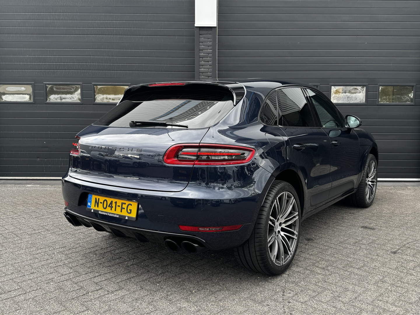 Porsche