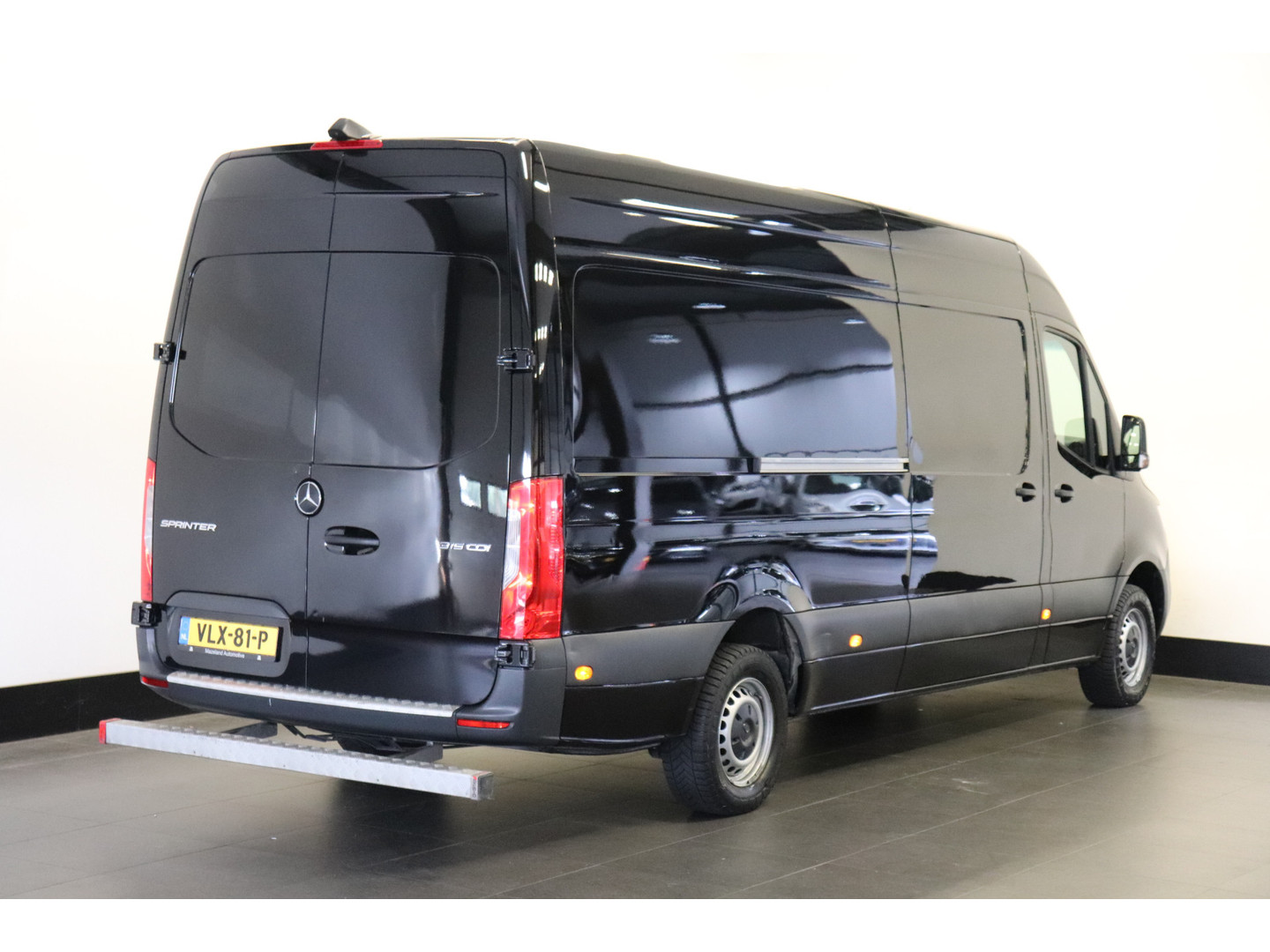 Mercedes-Benz Mercedes-Benz