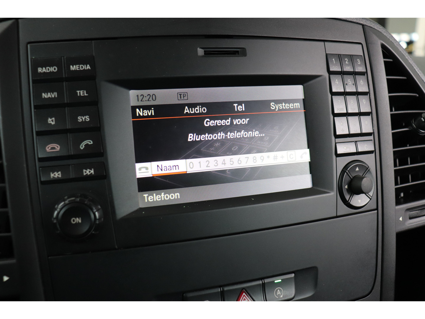 Mercedes-Benz Mercedes-Benz