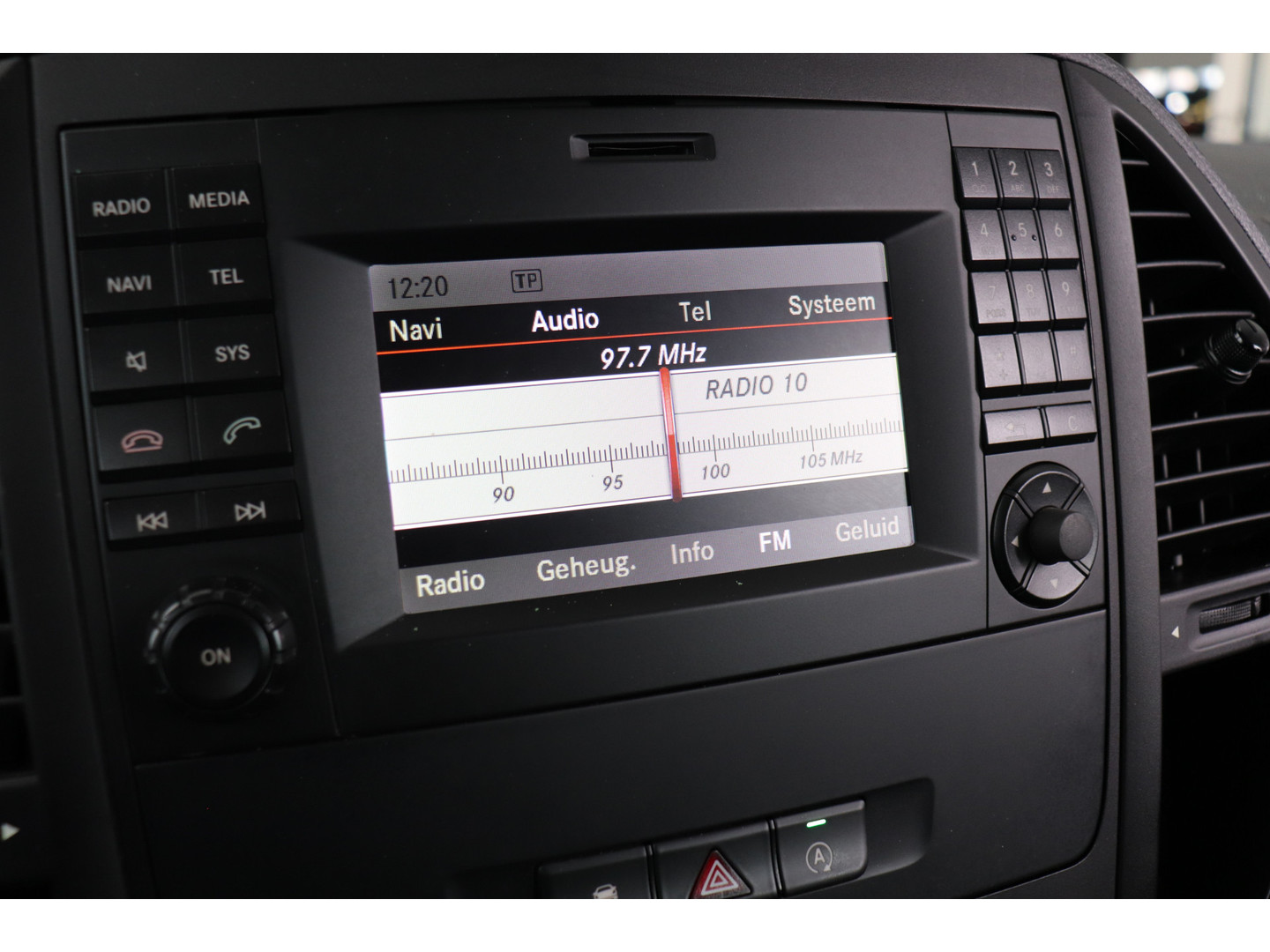 Mercedes-Benz Mercedes-Benz