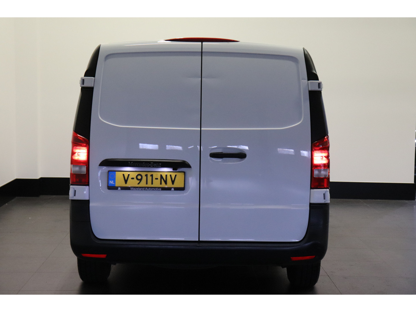 Mercedes-Benz Mercedes-Benz