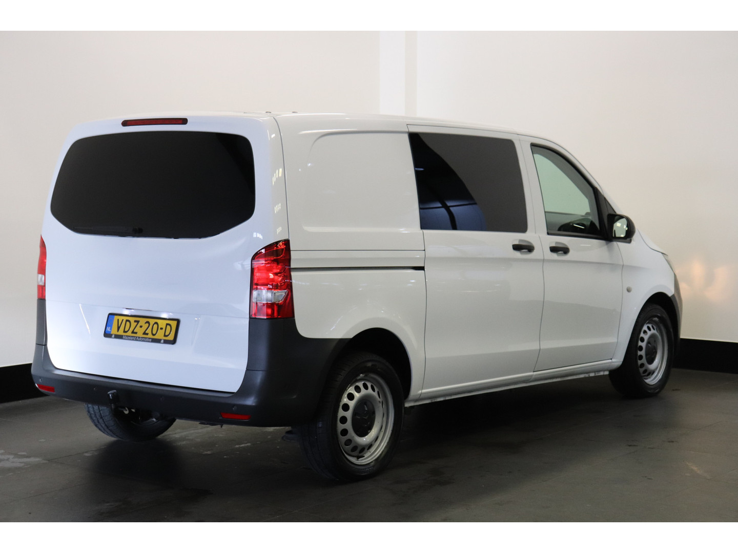 Mercedes-Benz Mercedes-Benz