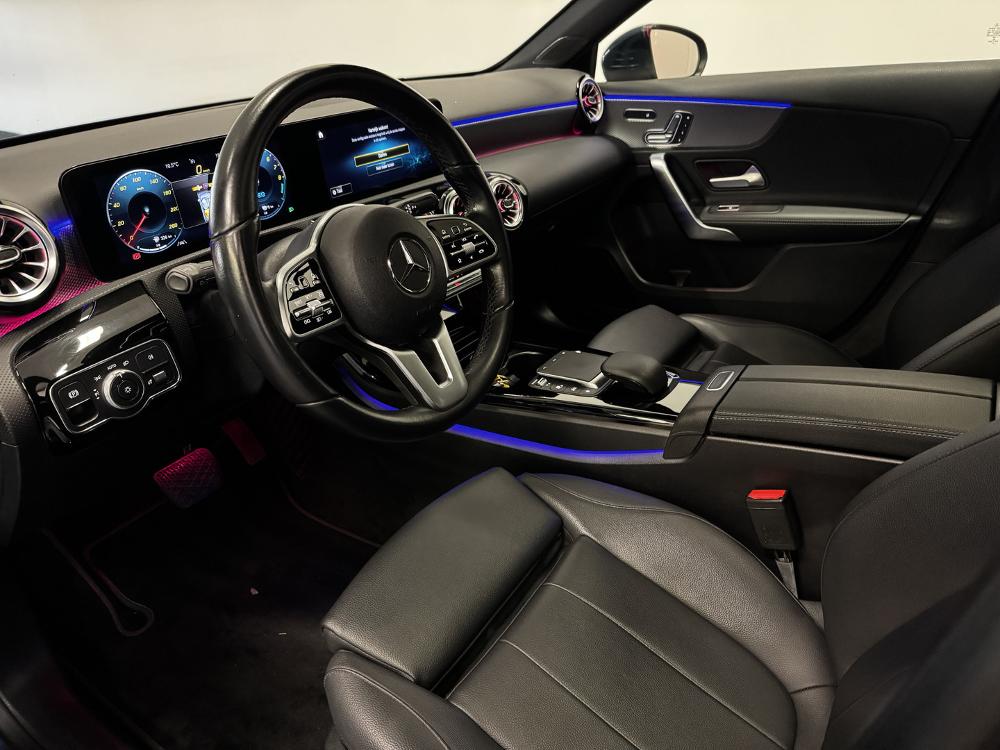 Mercedes-Benz Mercedes-Benz