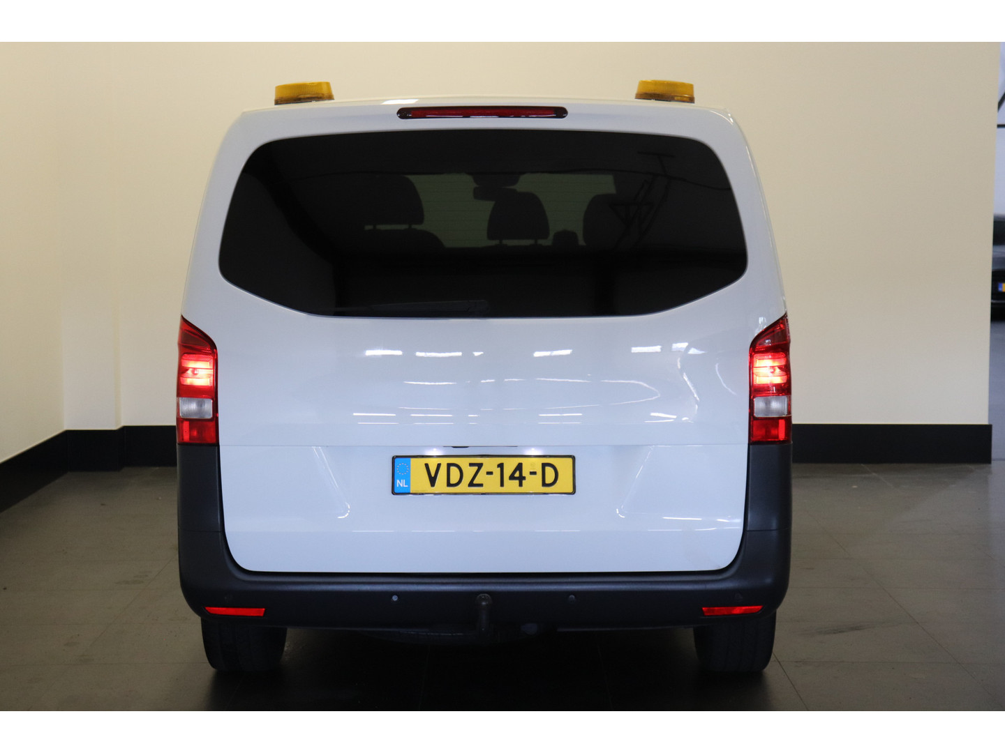 Mercedes-Benz Mercedes-Benz