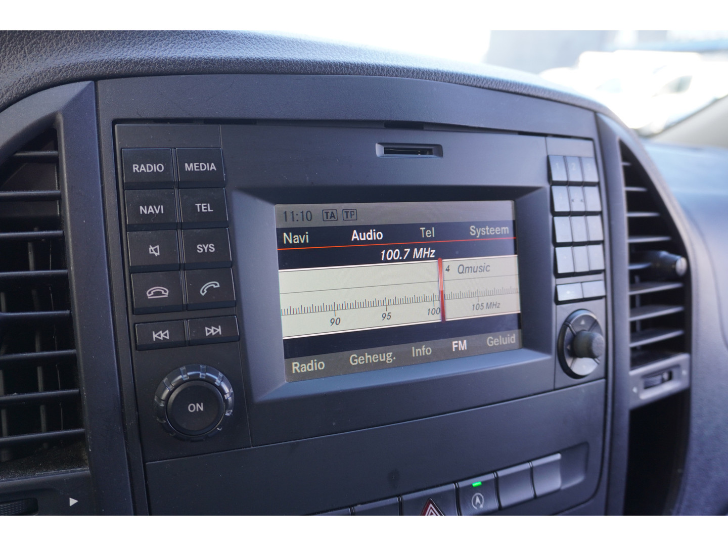 Mercedes-Benz Mercedes-Benz