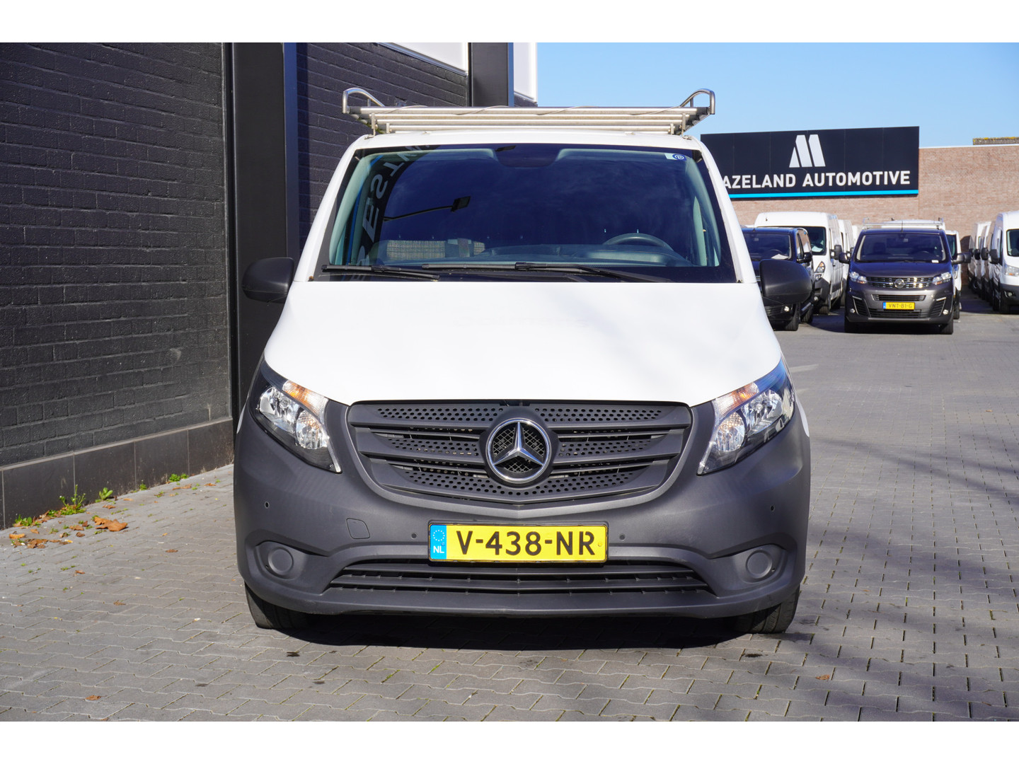 Mercedes-Benz Mercedes-Benz