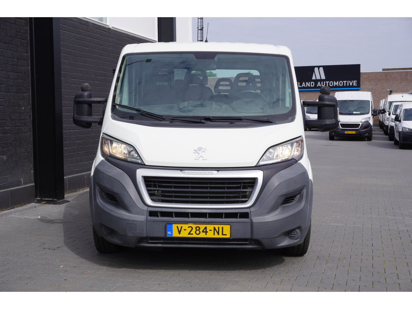 Peugeot Peugeot