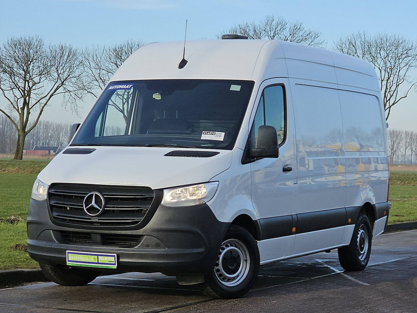Mercedes-Benz Mercedes-Benz