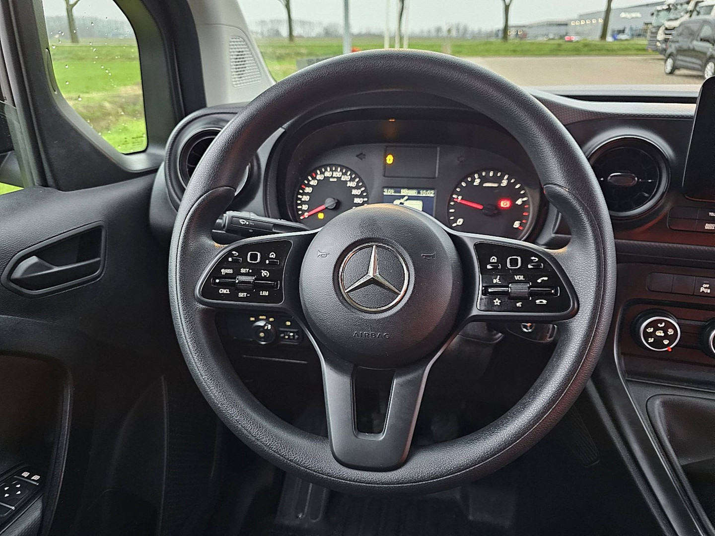 Mercedes-Benz Mercedes-Benz