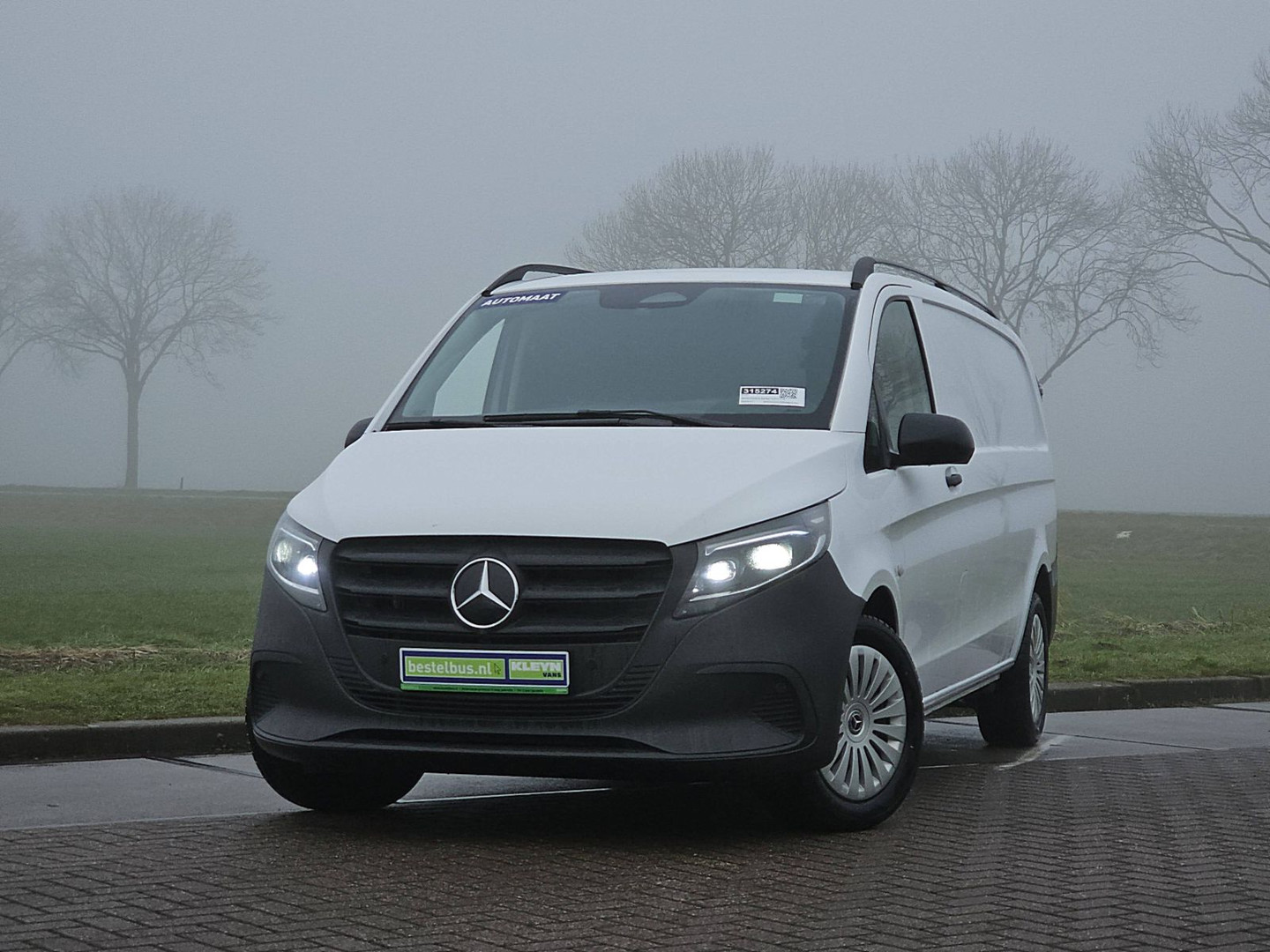 Mercedes-Benz Mercedes-Benz