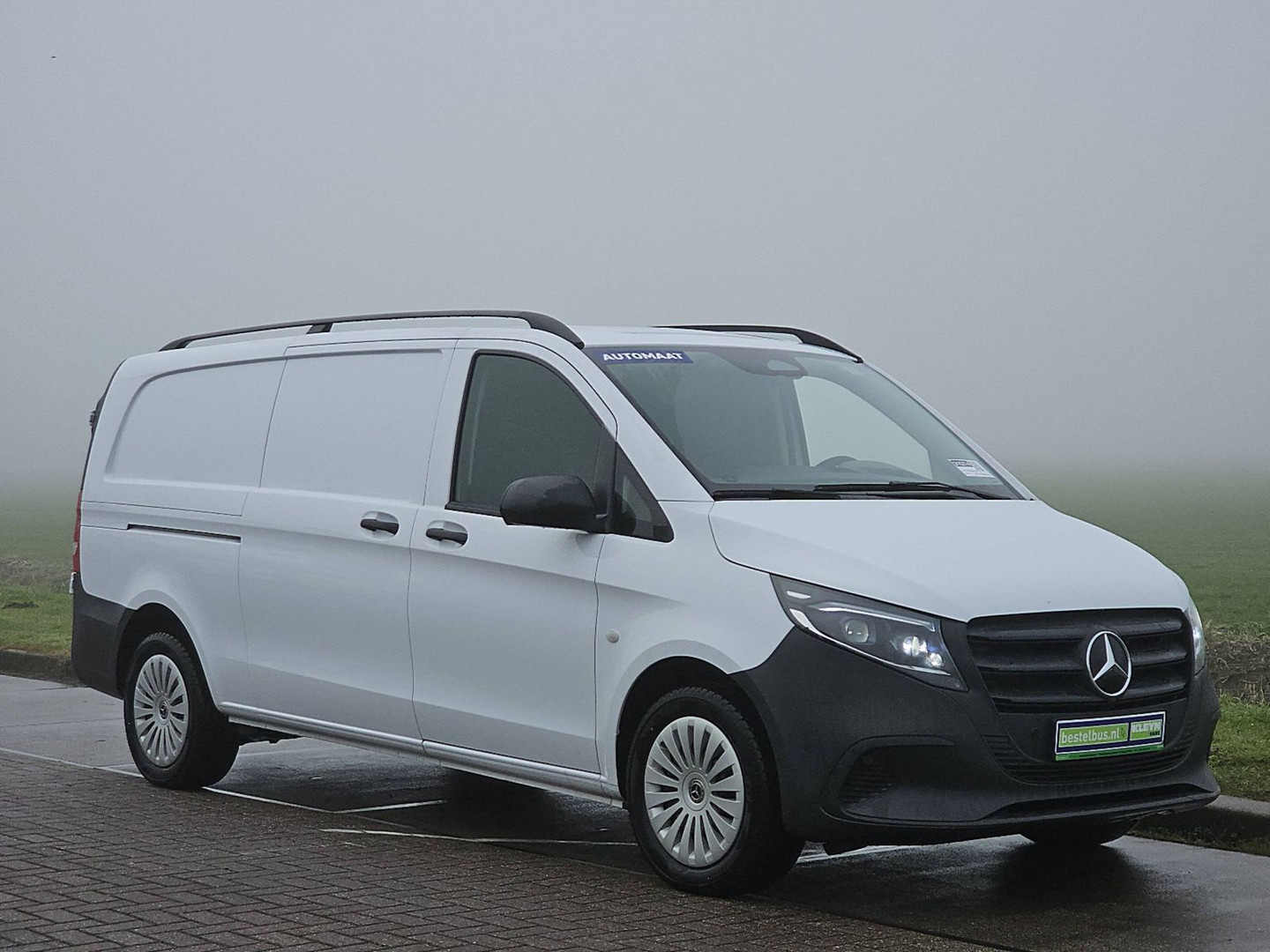 Mercedes-Benz Mercedes-Benz