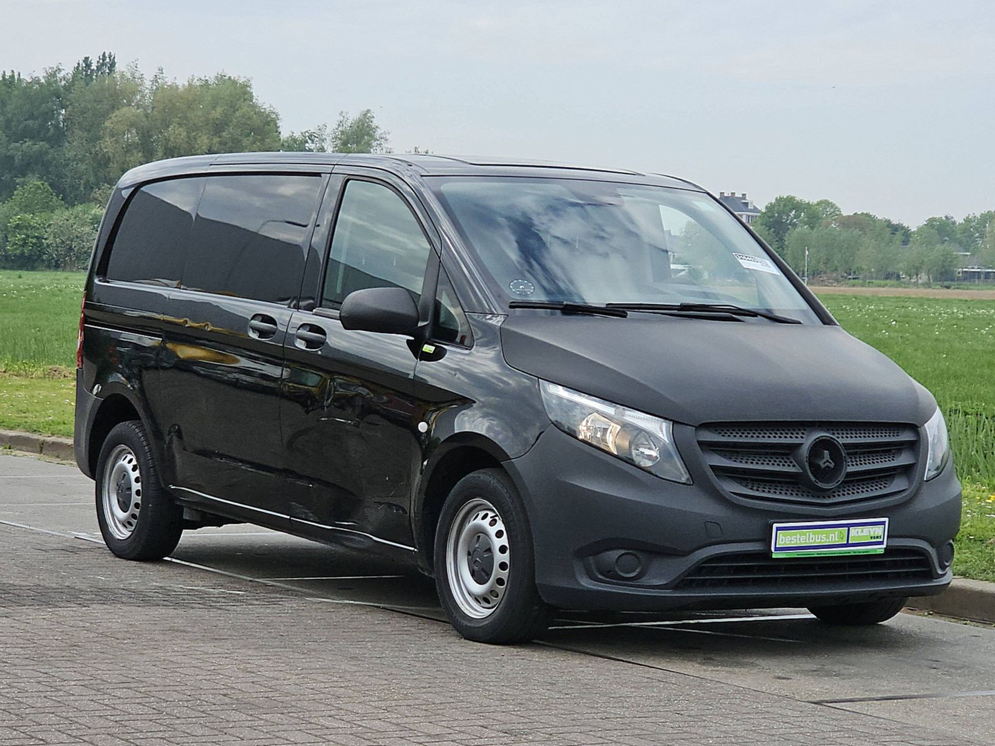 Mercedes-Benz Mercedes-Benz