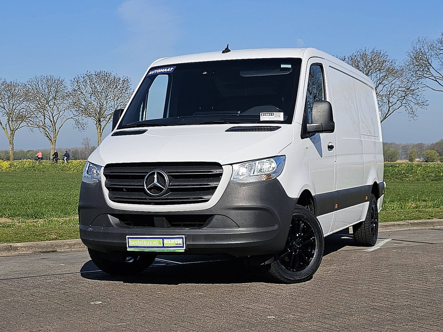Mercedes-Benz Mercedes-Benz