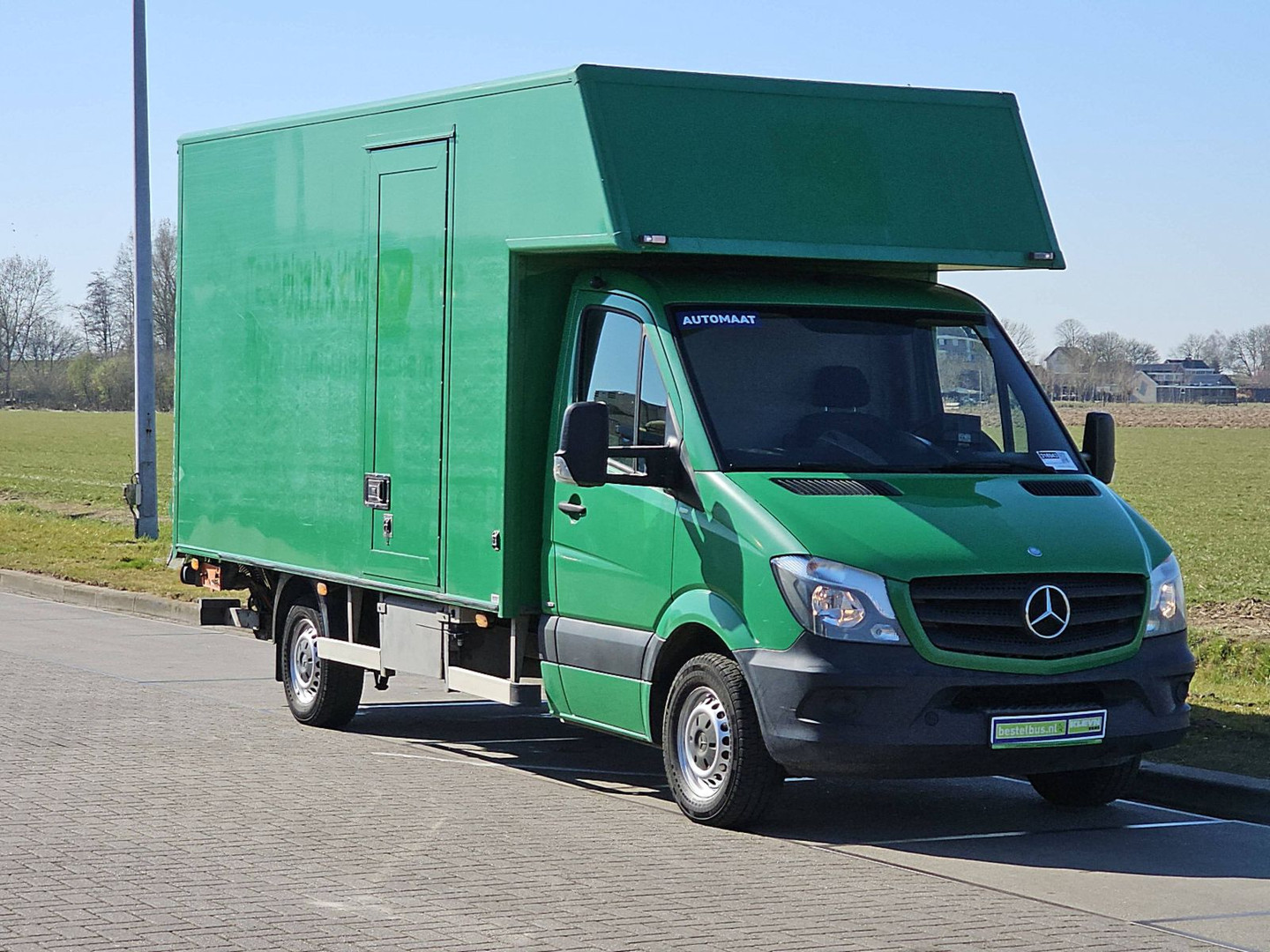 Mercedes-Benz Mercedes-Benz