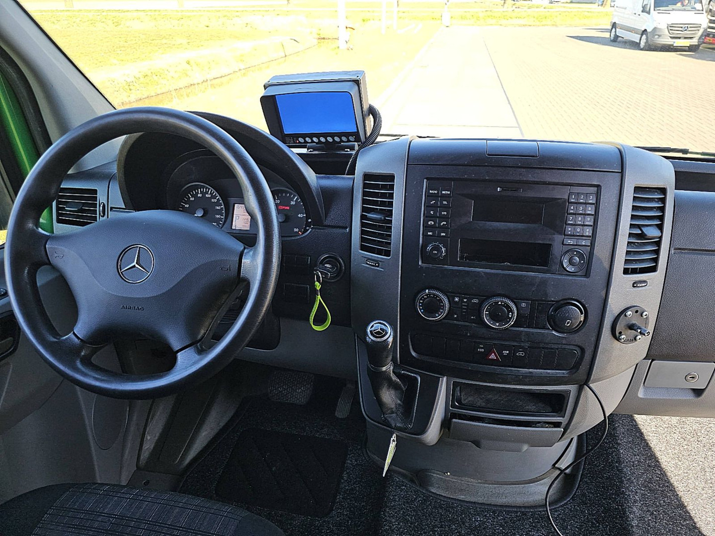 Mercedes-Benz Mercedes-Benz
