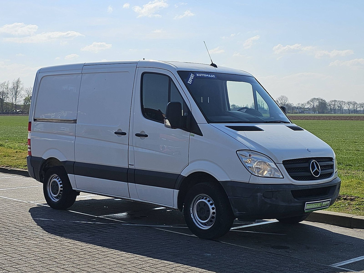 Mercedes-Benz Mercedes-Benz