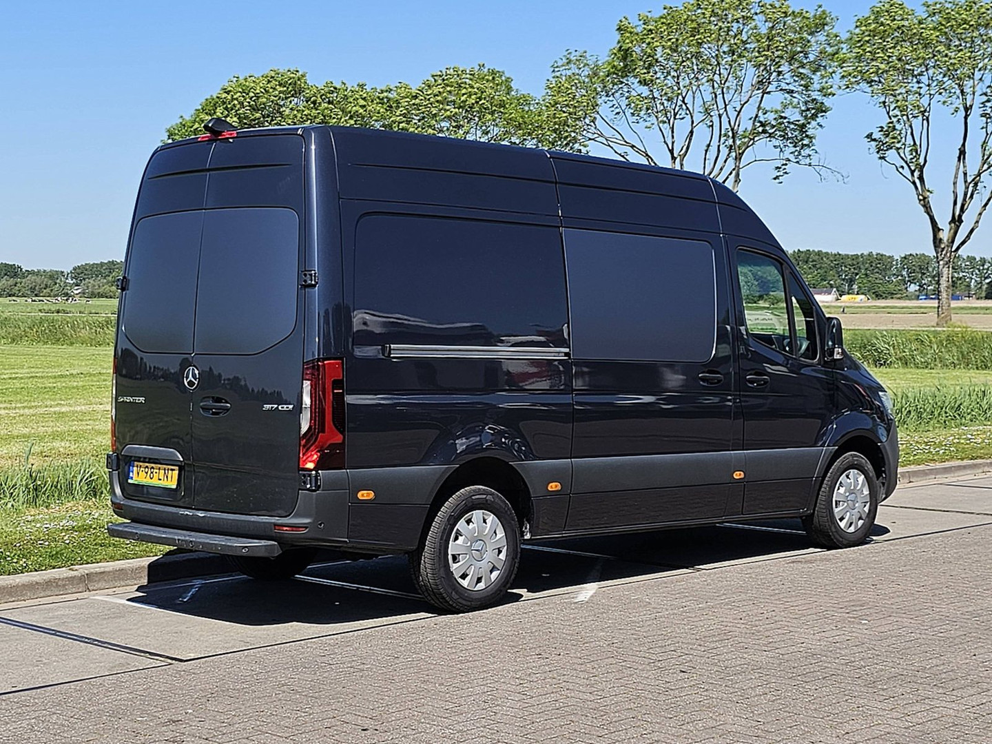 Mercedes-Benz Mercedes-Benz