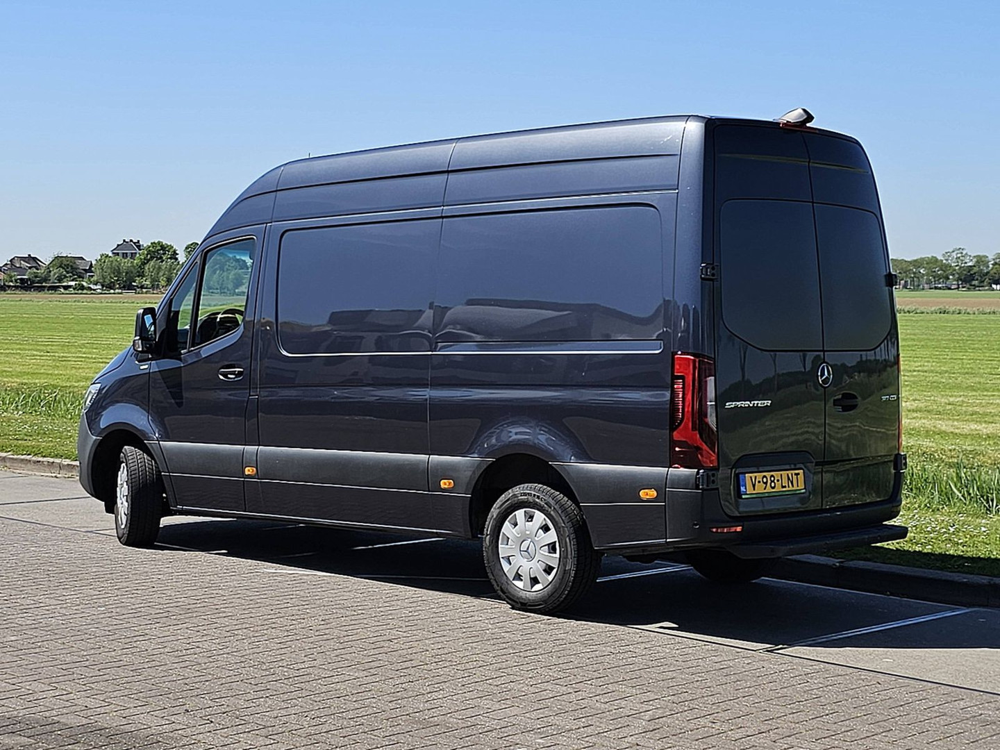 Mercedes-Benz Mercedes-Benz