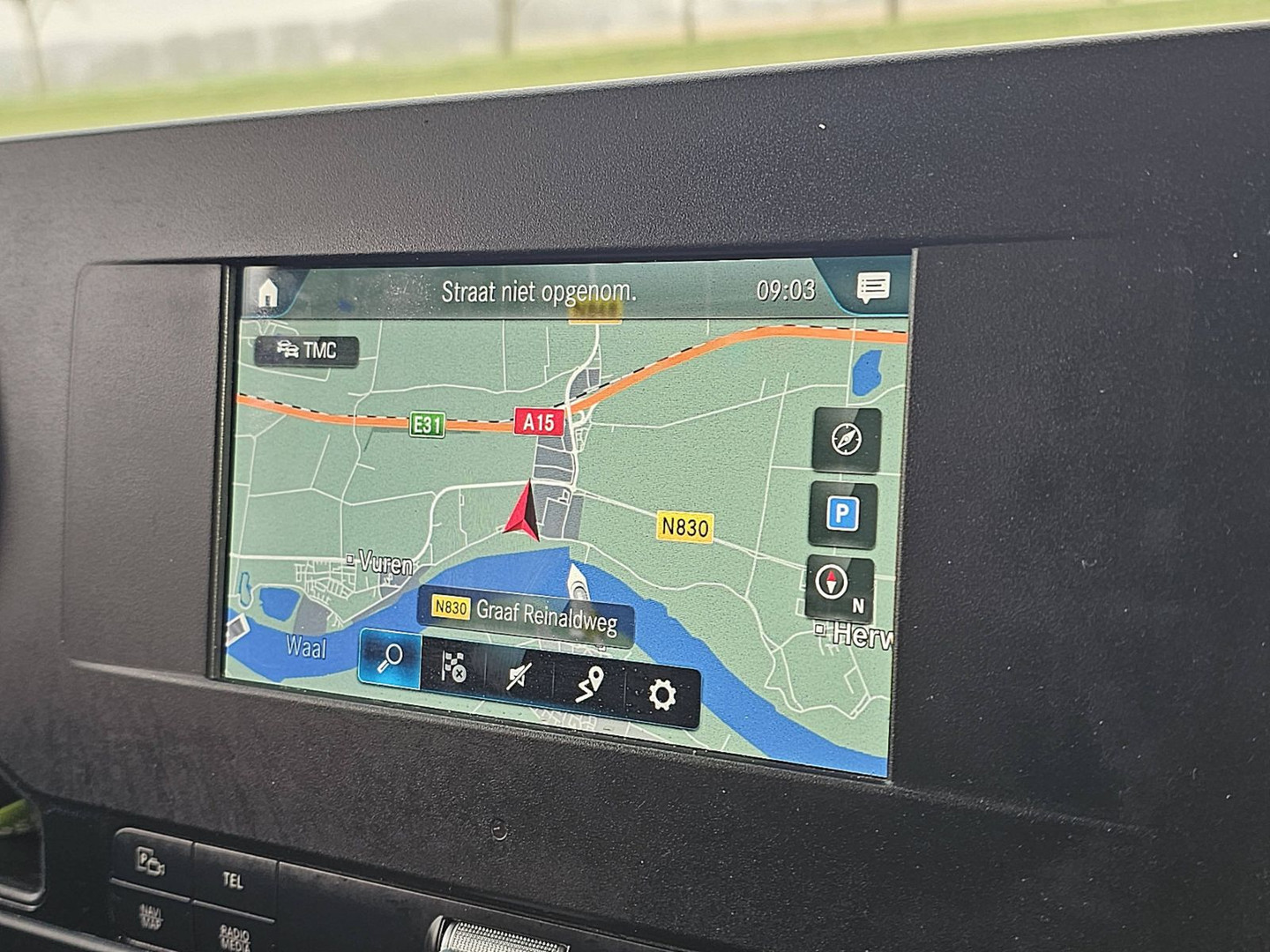 Mercedes-Benz Mercedes-Benz
