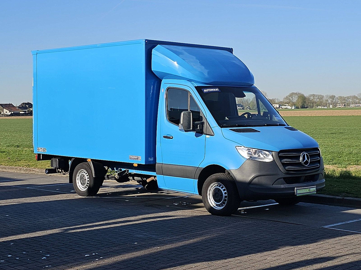 Mercedes-Benz Mercedes-Benz