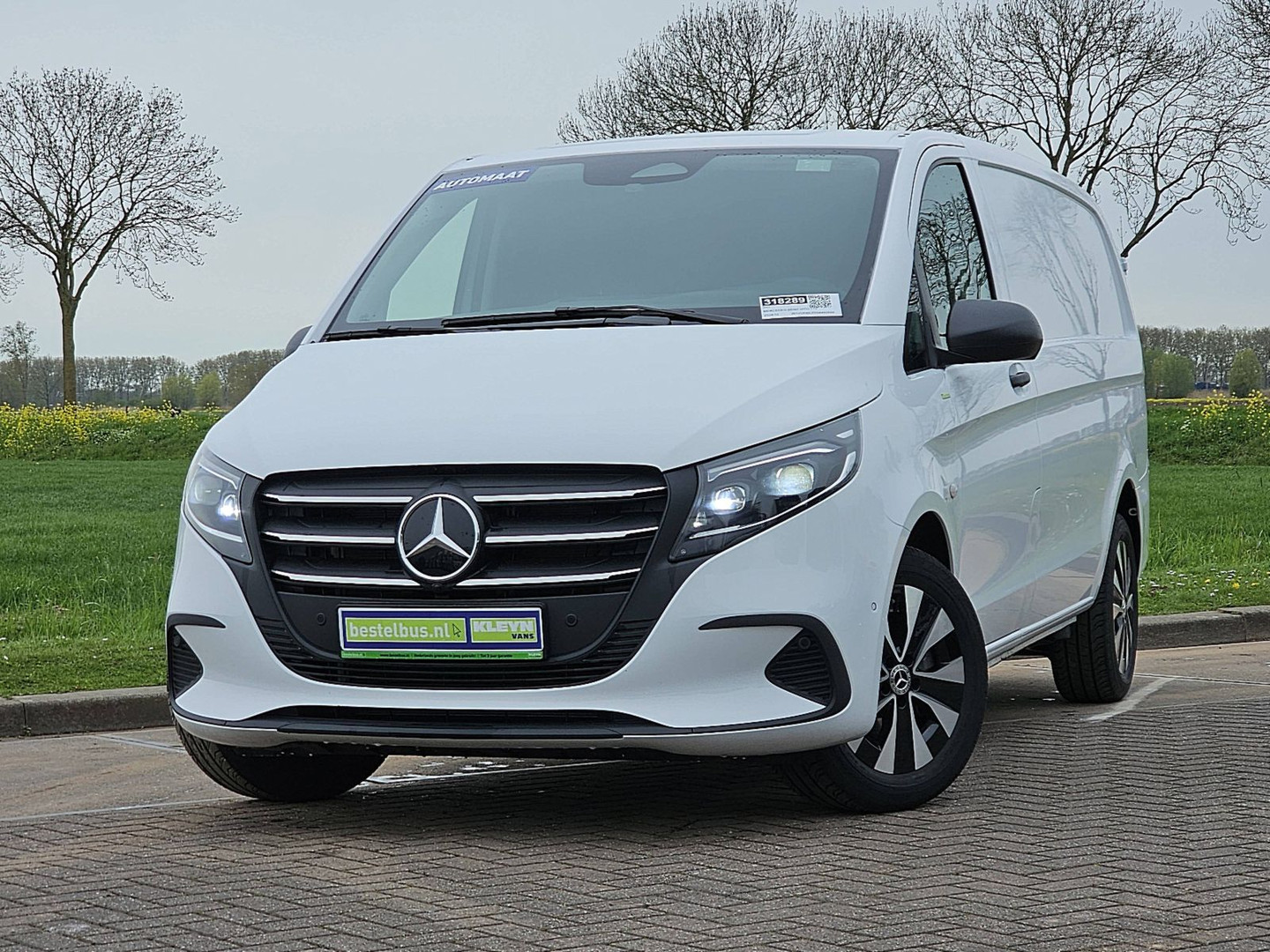 Mercedes-Benz Mercedes-Benz