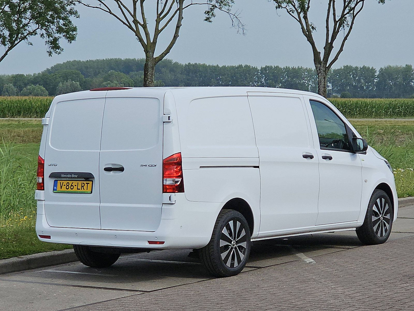 Mercedes-Benz Mercedes-Benz