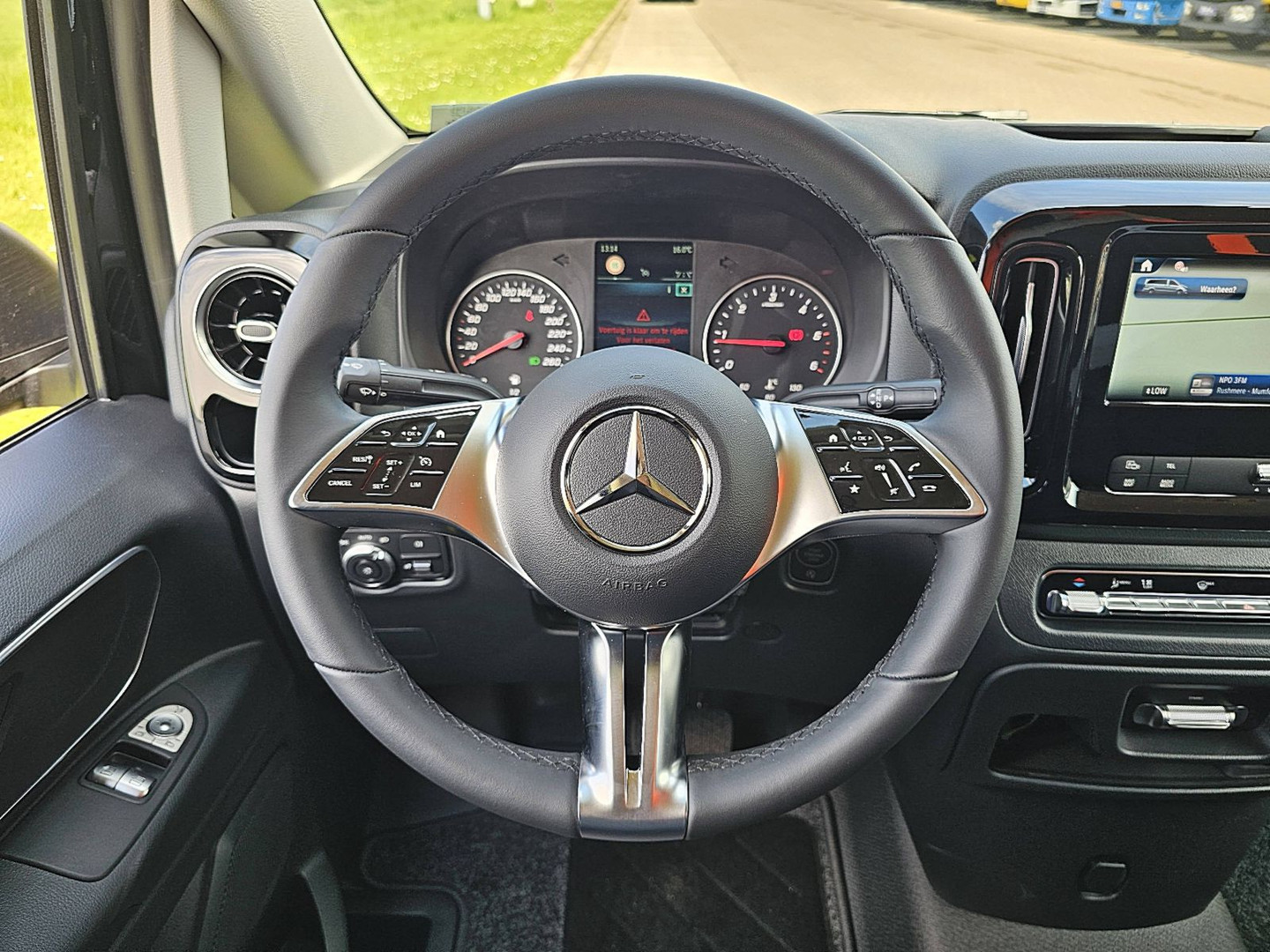 Mercedes-Benz Mercedes-Benz