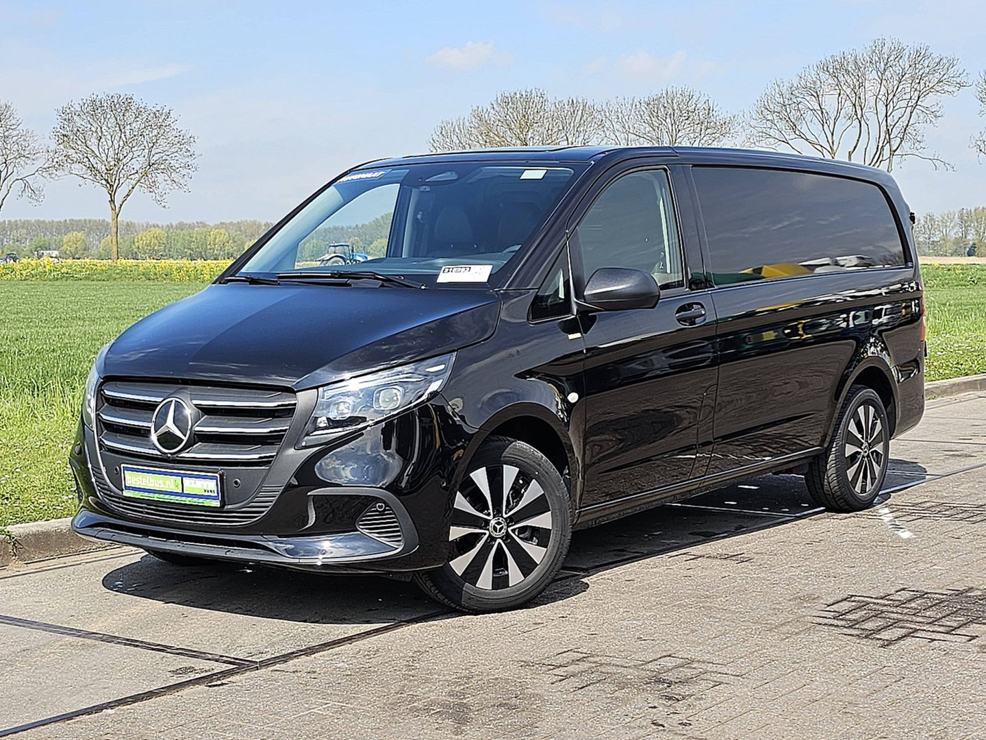 Mercedes-Benz Mercedes-Benz