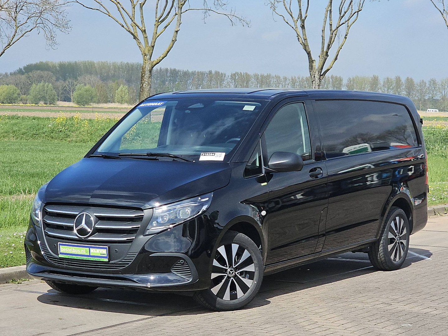 Mercedes-Benz Mercedes-Benz