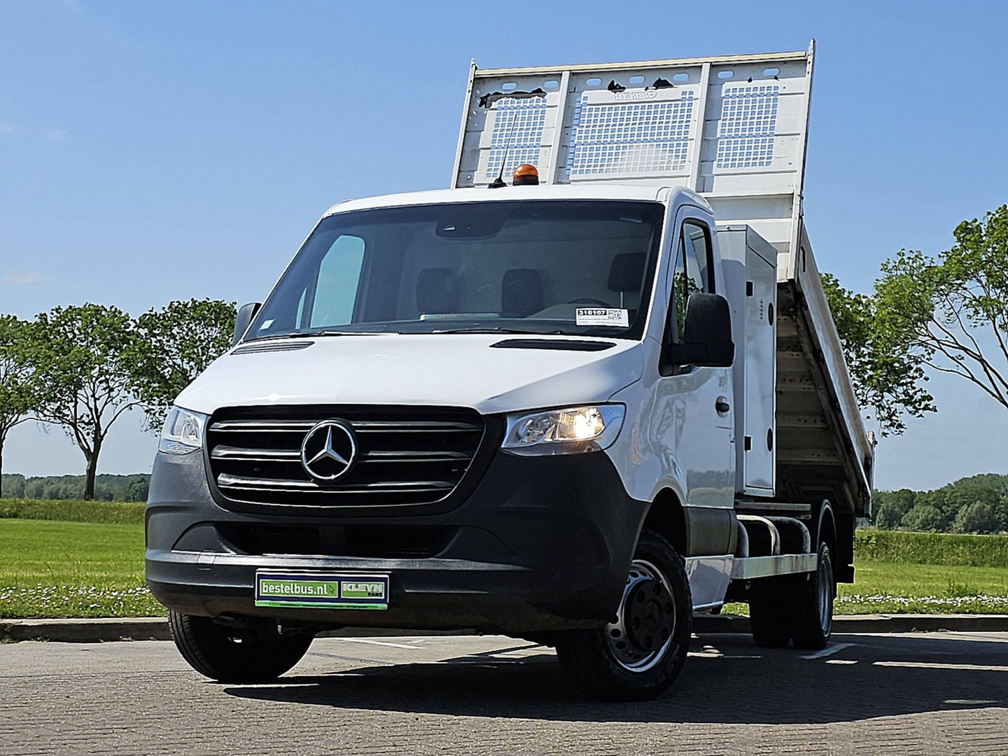 Mercedes-Benz Mercedes-Benz