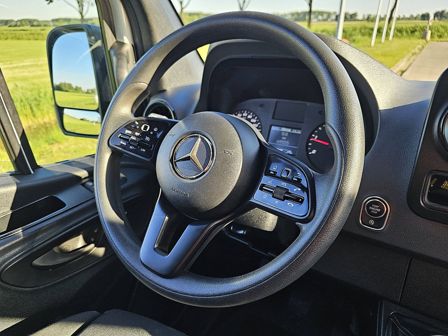 Mercedes-Benz Mercedes-Benz
