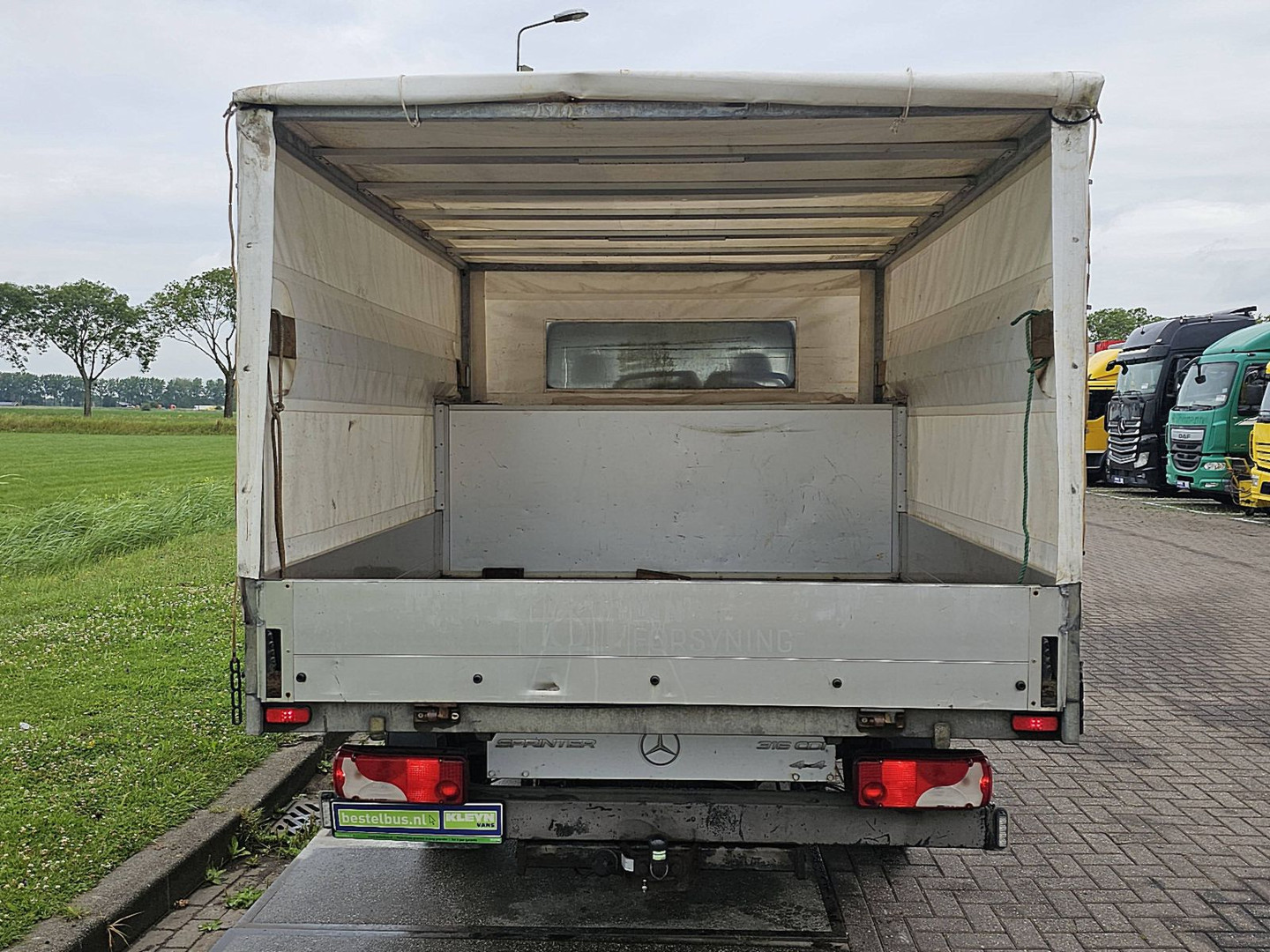 Mercedes-Benz Mercedes-Benz