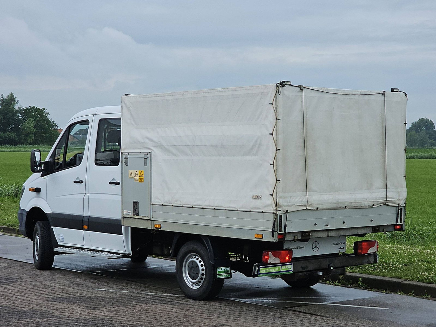 Mercedes-Benz Mercedes-Benz