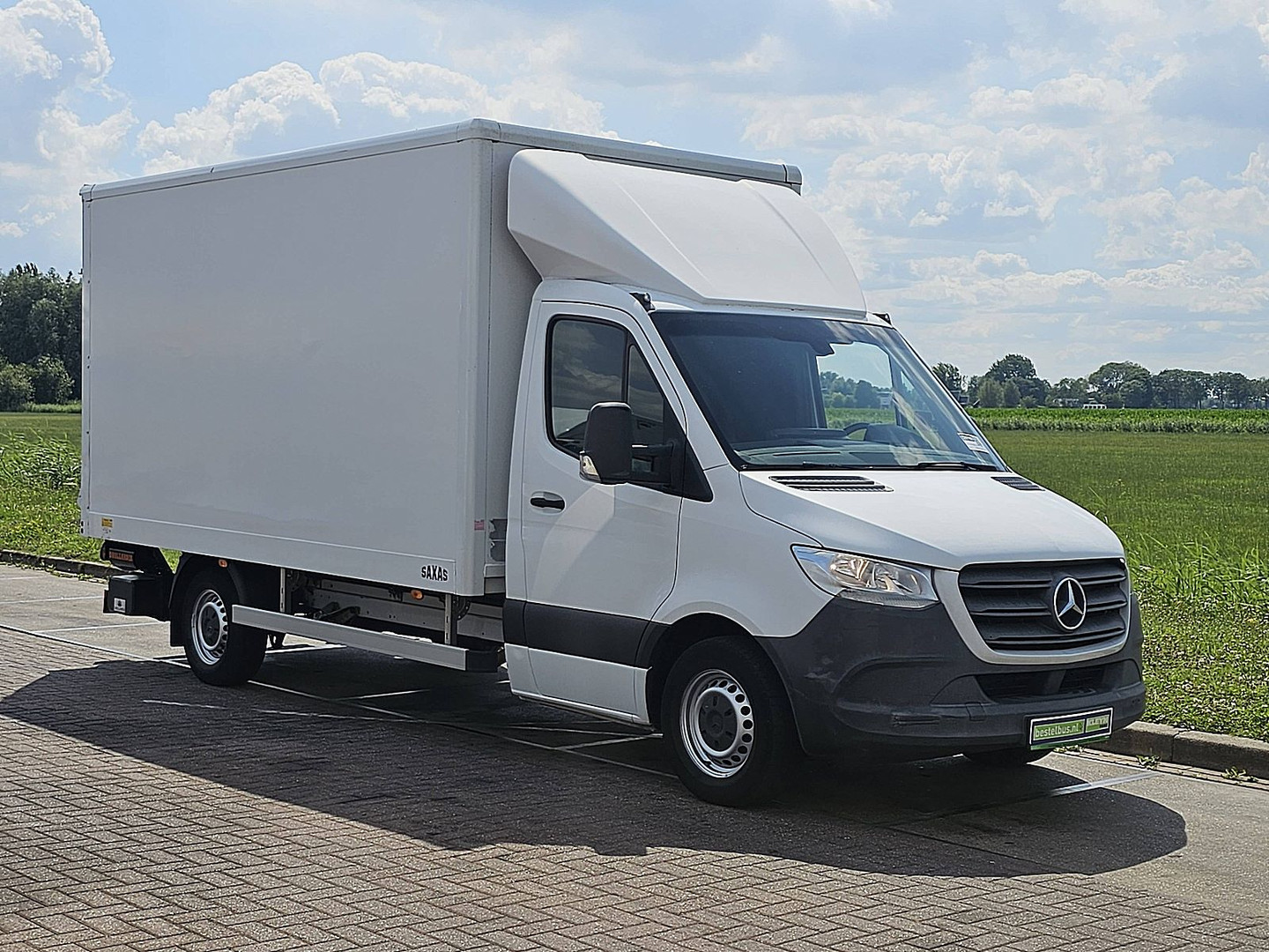 Mercedes-Benz Mercedes-Benz