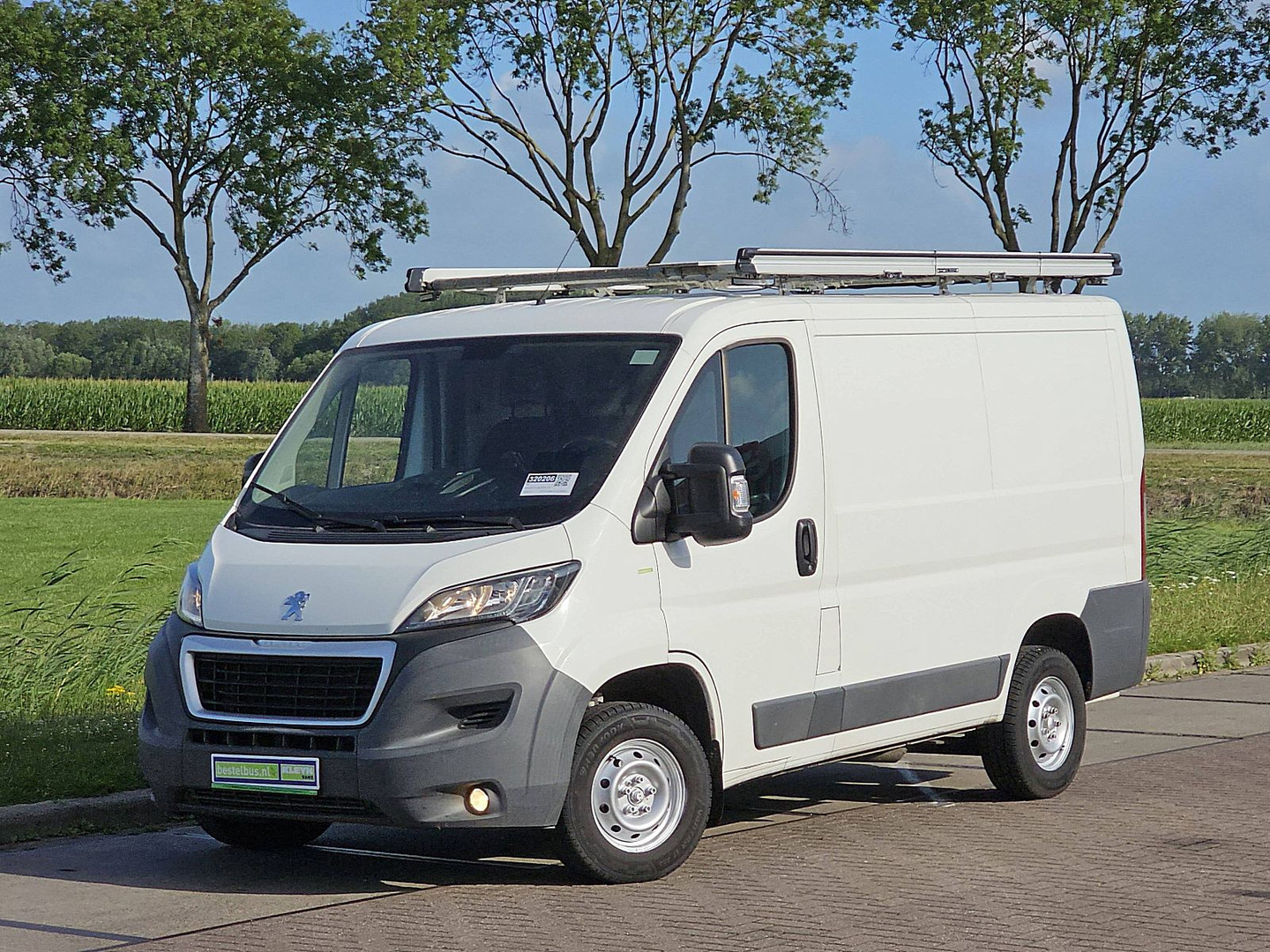 Peugeot Peugeot