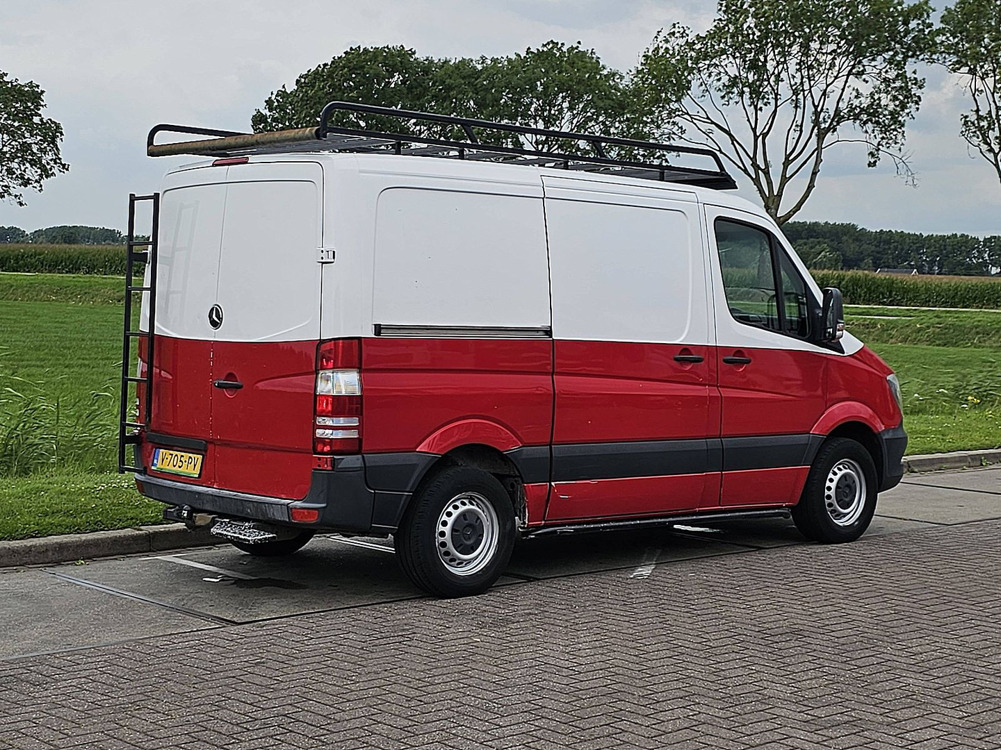 Mercedes-Benz Mercedes-Benz