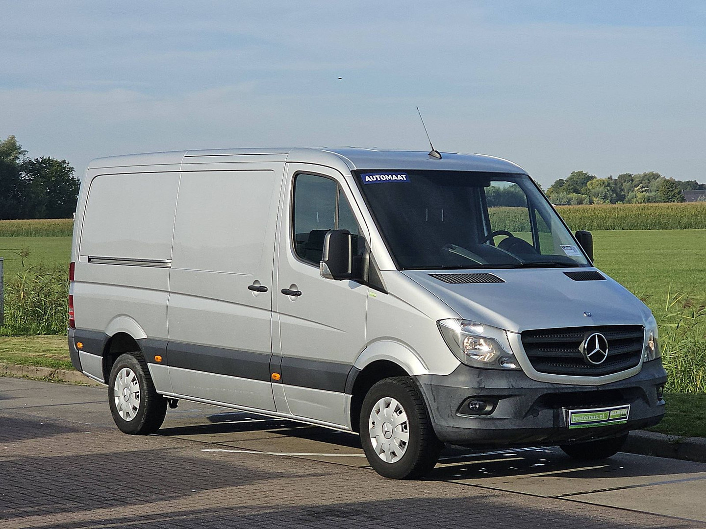 Mercedes-Benz Mercedes-Benz