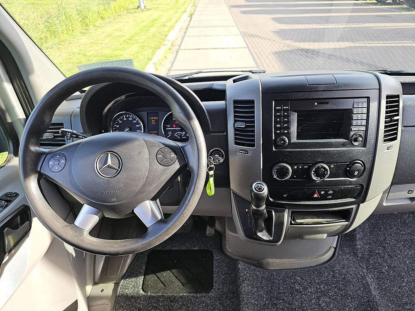 Mercedes-Benz Mercedes-Benz